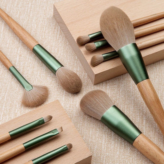 10 Cheongna Makeup Brushes Loose Powder Foundation And Blush - Beemyn